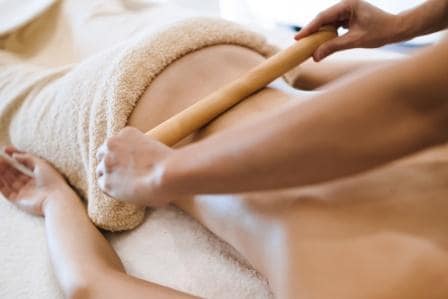 Massage aux bambous - Pascale Delannoy - Massage bien-être à Eguilles